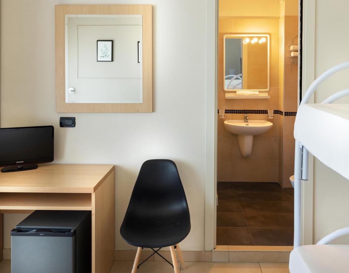 Constellation Hotel